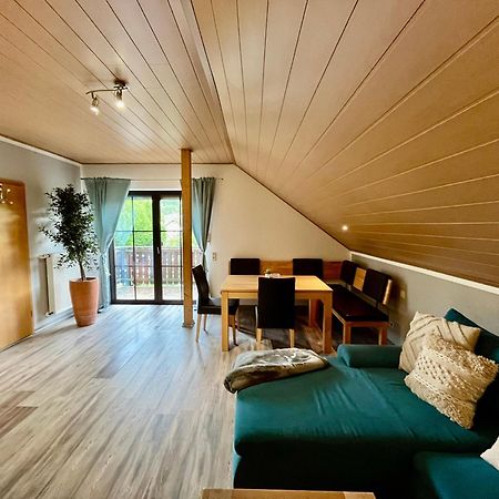 Balkon Zimmer - Apartment Gonnersdorf  ภายนอก รูปภาพ