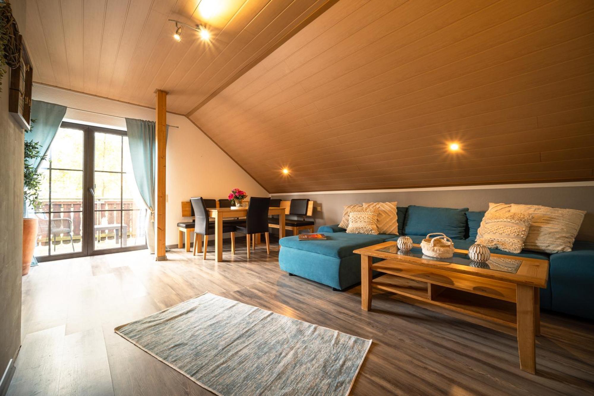 Balkon Zimmer - Apartment Gonnersdorf  ภายนอก รูปภาพ
