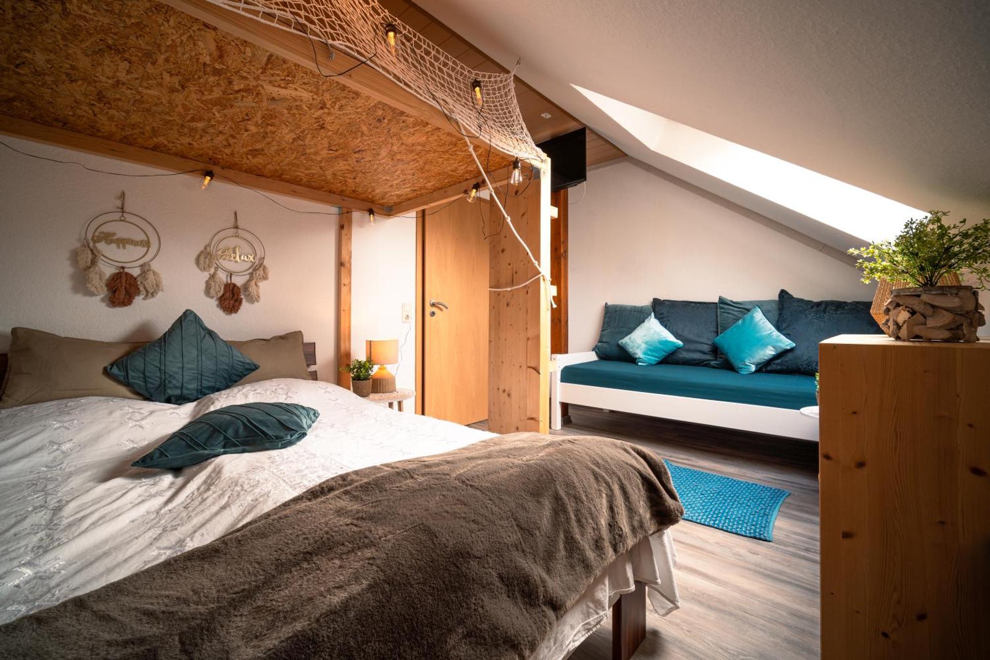 Balkon Zimmer - Apartment Gonnersdorf  ภายนอก รูปภาพ