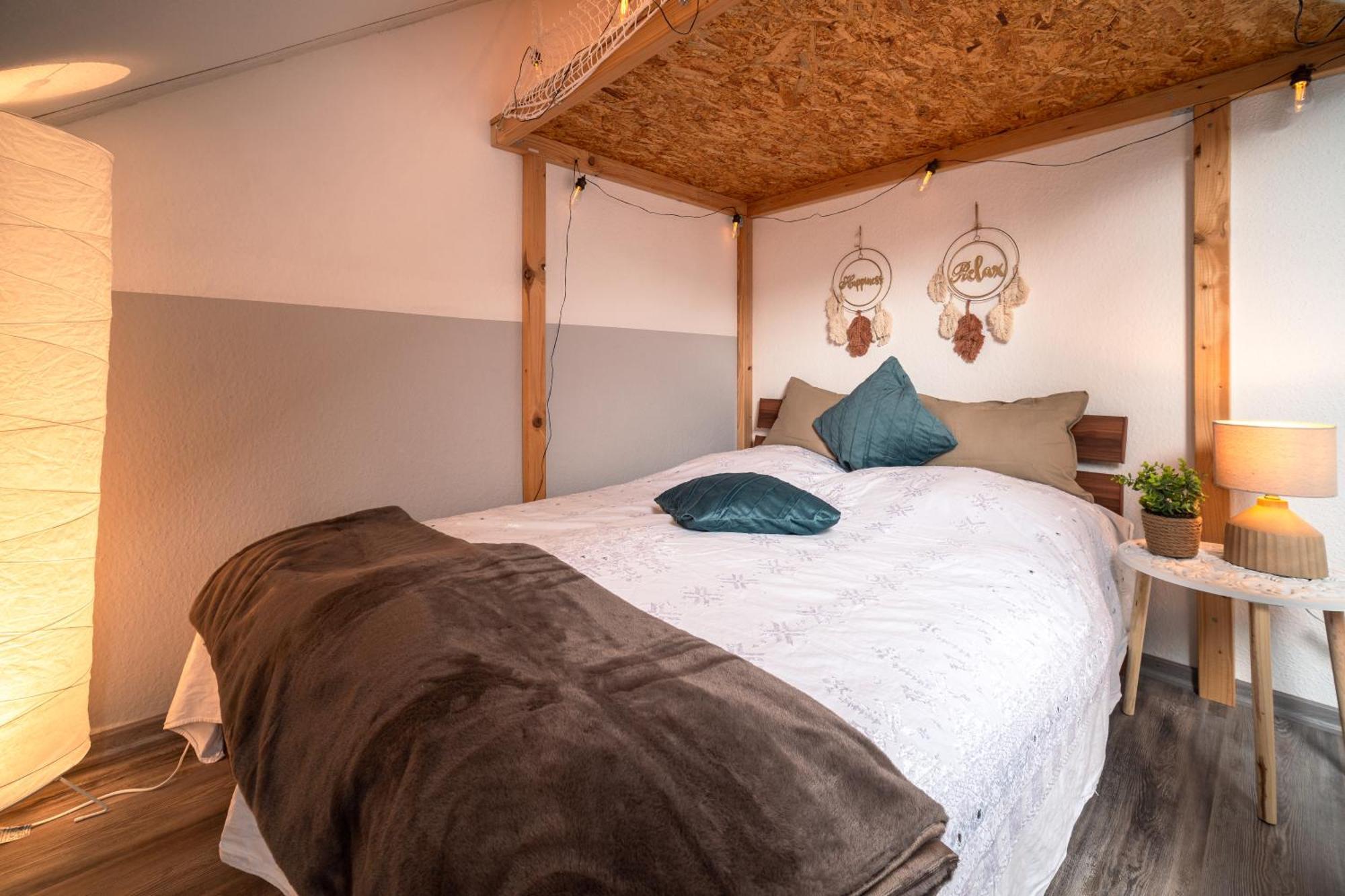Balkon Zimmer - Apartment Gonnersdorf  ภายนอก รูปภาพ